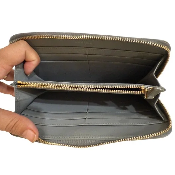 Miu Miu Crocodile Wallet Womens Embossed Leather Zip Around Gray Gold Luxury - Picture 2 of 9